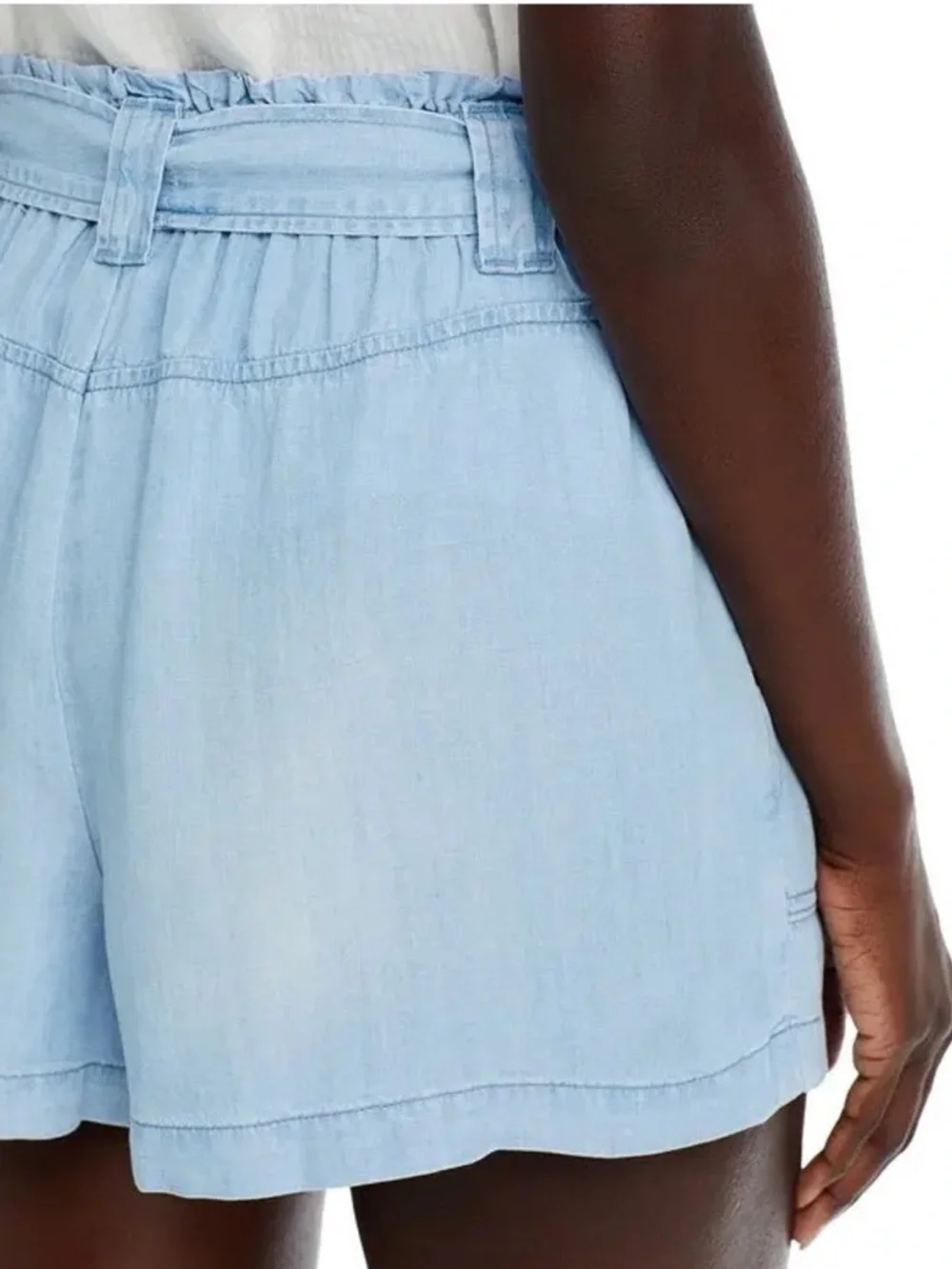 BELLA DAHL Chambray Tie Waist Pull-On Shorts Blue Lyocell Size L